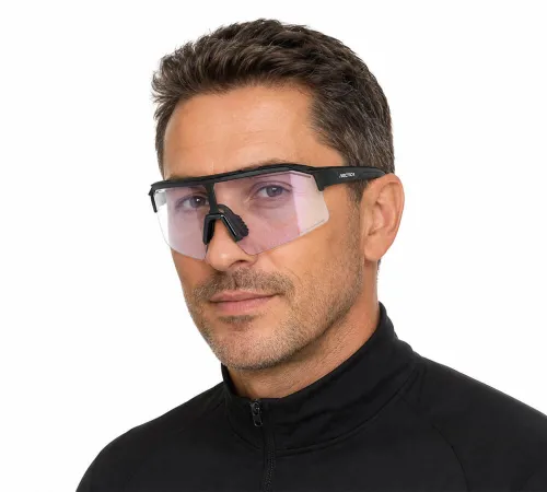 okulary-sportowe-arctica-s-346fr-fotochromowe-na-mezczyznie.jpg